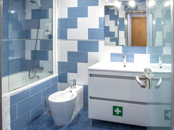 Famous Crows Lisbon Suites : photo 4 de la chambre chambre double avec salle de bains privative - 2ème Étage 