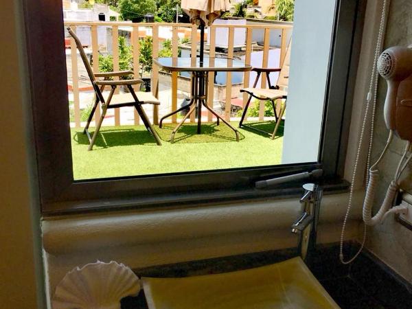 Hotel Blue Star Cancun : photo 3 de la chambre suite lit king-size avec baignoire spa