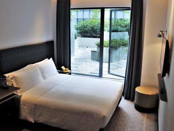 Camlux Hotel : photo 2 de la chambre chambre dans jardin avec balcon