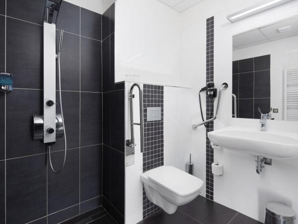 Hotel Nikolas : photo 4 de la chambre chambre double ou lits jumeaux supérieure