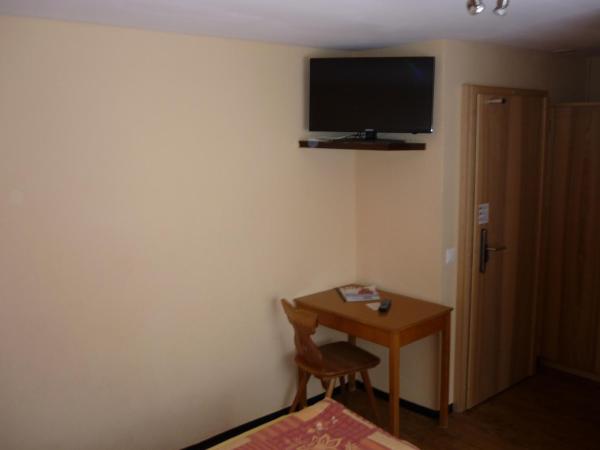 Hotel Europa Guest House : photo 3 de la chambre chambre double basique