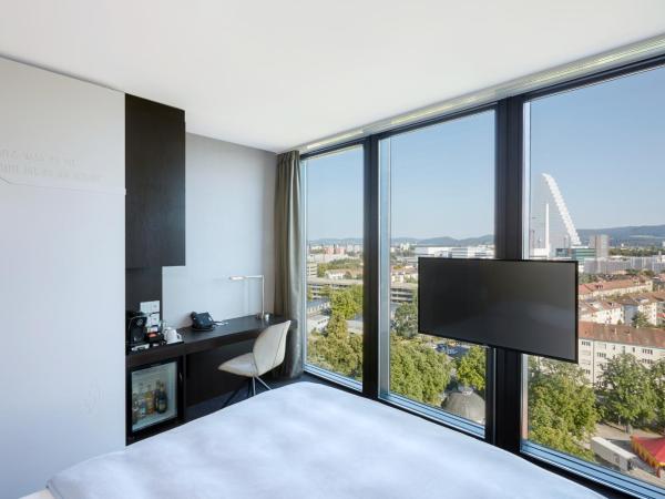 HYPERION Hotel Basel : photo 1 de la chambre chambre lit queen-size confort