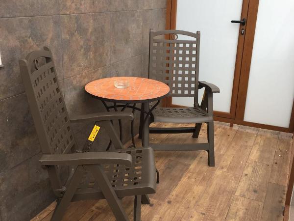 Hostal Mont Royal : photo 2 de la chambre chambre double deluxe avec balcon