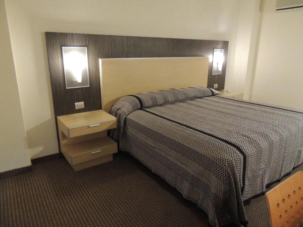 Lisboa Hotel : photo 6 de la chambre chambre double