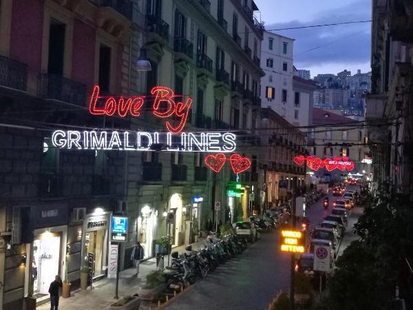 Bed morelli 49 , chiaia : photo 5 de la chambre suite junior