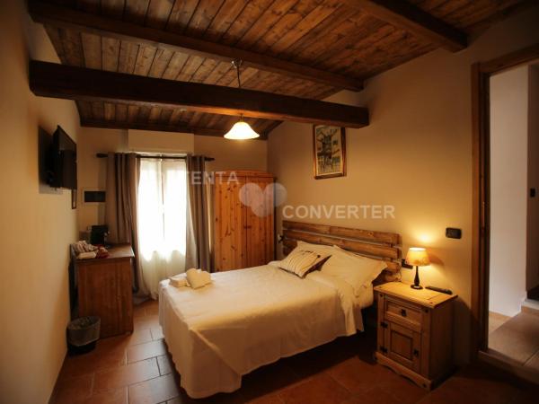 La Fornasetta : photo 8 de la chambre chambre double ou lits jumeaux avec salle de bains