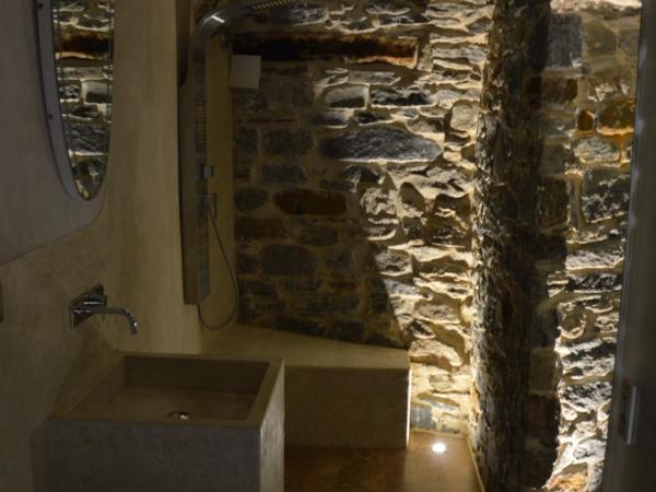 B&B éve : photo 5 de la chambre suite avec jacuzzi