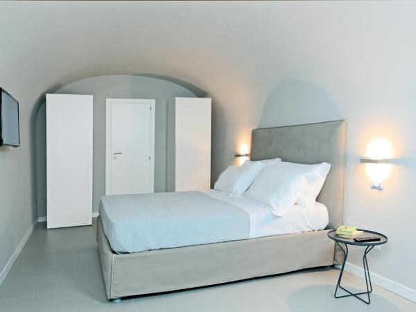 B&Bari, via Cairoli : photo 4 de la chambre chambre familiale