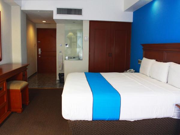 Hotel Lois Veracruz : photo 5 de la chambre chambre lit king-size