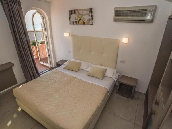 Hotel Villa Augustea : photo 8 de la chambre chambre double avec terrasse