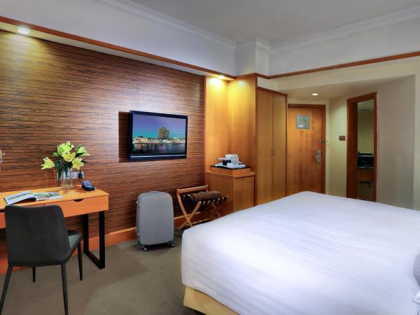 Furama City Centre : photo 4 de la chambre chambre double ou lits jumeaux de luxe avec connexion wi-fi