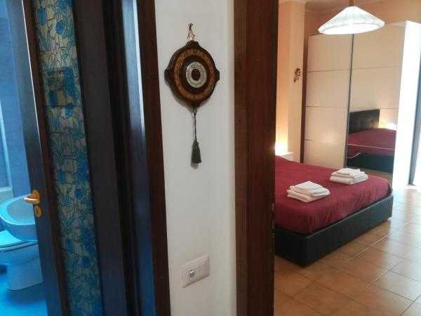 Duomo 15 minuti : photo 2 de la chambre chambre triple