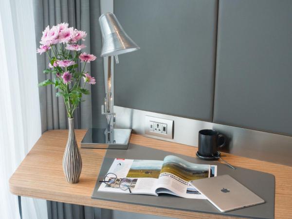 Novotel Bangkok Sukhumvit 4 : photo 7 de la chambre chambre lit king-size deluxe