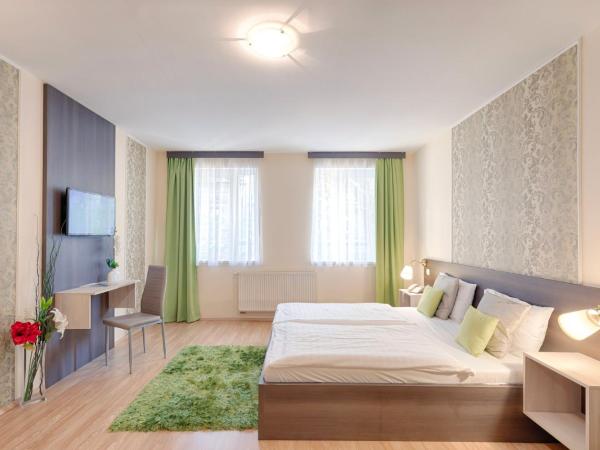 Triple M Hotel : photo 2 de la chambre grande chambre double