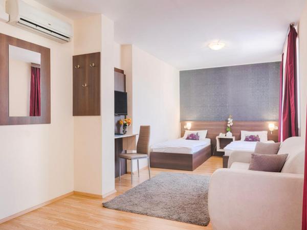 Triple M Hotel : photo 1 de la chambre petite chambre double ou lits jumeaux