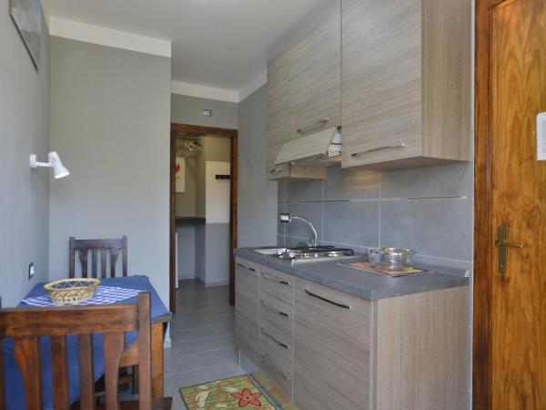 Guest house l'Edera di Gavina apt : photo 5 de la chambre studio