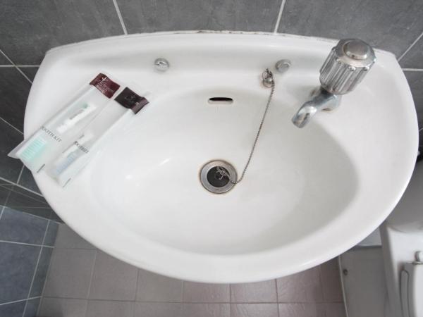 LeGreen Suite Tebet : photo 4 de la chambre chambre simple Économique