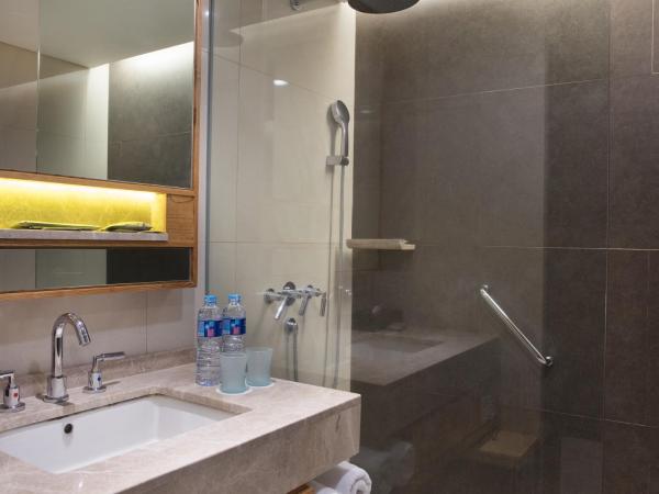 Hotel Santika Premiere Slipi Jakarta : photo 5 de la chambre chambre lit queen-size deluxe