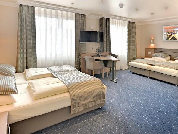 St.Joseph Hotel Hamburg - Reeperbahn St.Pauli Kiez : photo 2 de la chambre chambre quadruple classique