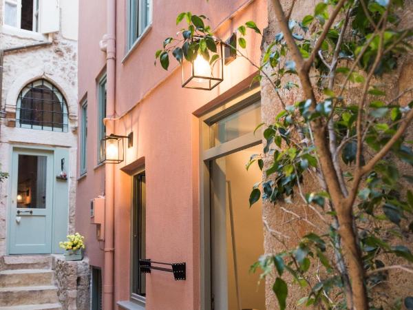 The48suites : photo 5 de la chambre maisonnette avec terrasse privée