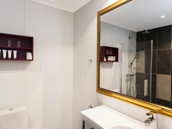 ProfilHotels Calmar Stadshotell : photo 1 de la chambre chambre standard lit queen-size