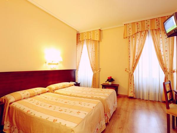 Hostal Silserranos : photo 1 de la chambre chambre double ou lits jumeaux