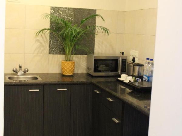 Hotel Imperial Park : photo 10 de la chambre chambre familiale supérieure