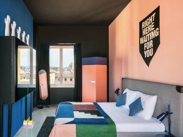 The Social Hub Florence Lavagnini : photo 2 de la chambre suite avec terrasse 