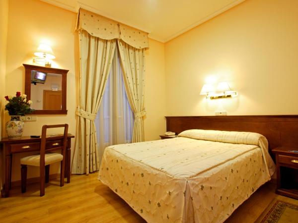 Hostal Silserranos : photo 4 de la chambre chambre double ou lits jumeaux