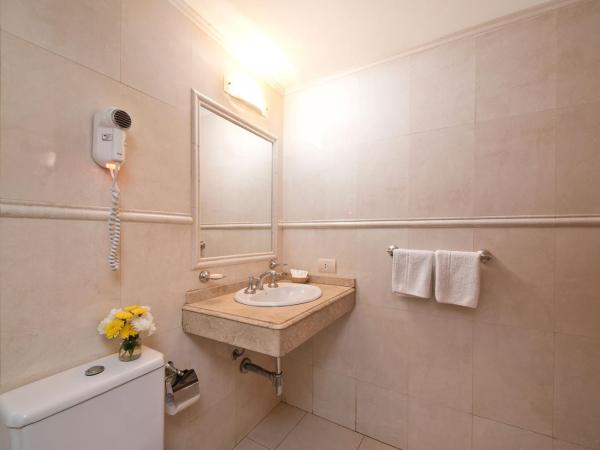 Hotel Huemul : photo 3 de la chambre chambre double ou lits jumeaux Économique