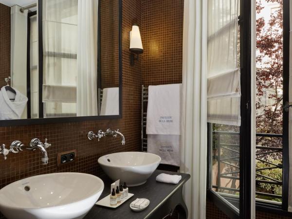 Le Pavillon de la Reine & Spa, Place des Vosges : photo 10 de la chambre chambre double ou lits jumeaux supérieure