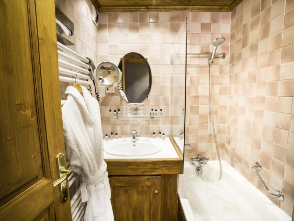 Hôtel Courcheneige : photo 4 de la chambre chambre double