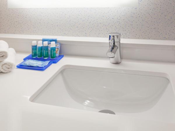 Holiday Inn Express West Los Angeles, an IHG Hotel : photo 1 de la chambre chambre standard