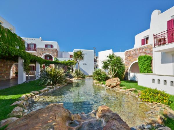 Naxos Resort Beach Hotel : photo 4 de la chambre chambre triple - vue sur jardin