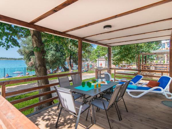 Centinera Resort : photo 7 de la chambre mobile home