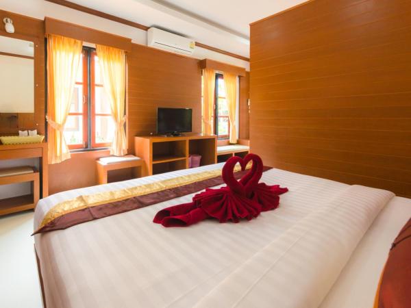 Sleep In Lanta Resort : photo 5 de la chambre chambre triple supérieure