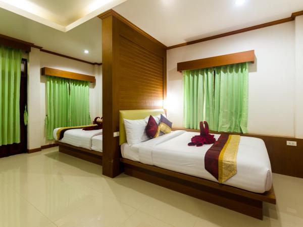 Sleep In Lanta Resort : photo 5 de la chambre chambre quadruple supérieure 