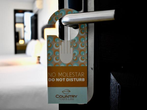 Country Hotel & Suites : photo 8 de la chambre chambre lits jumeaux standard