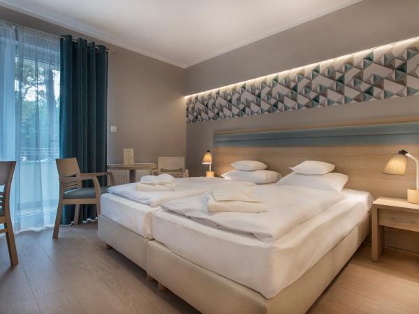 Hotel Cesarskie Ogrody : photo 3 de la chambre standard apartment in resort building