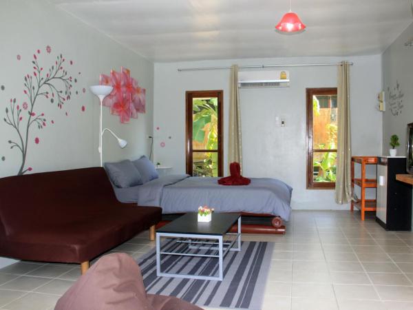 Tropical Paradise Leelawadee Resort : photo 5 de la chambre maison de vacances