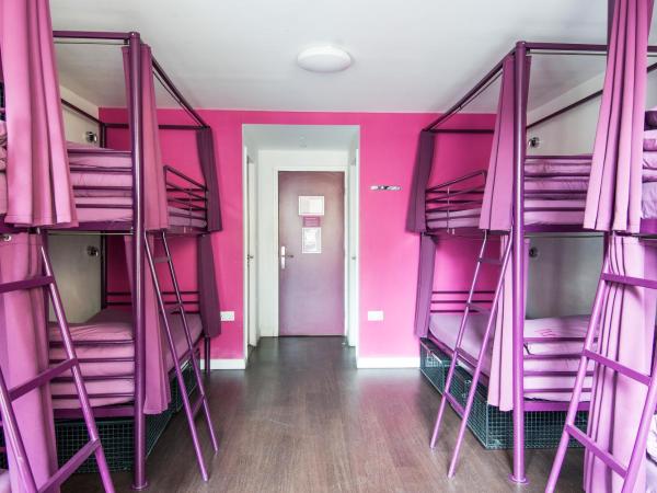 Safestay London Elephant & Castle : photo 2 de la chambre lit dans dortoir mixte de 8 lits avec salle de bains privative