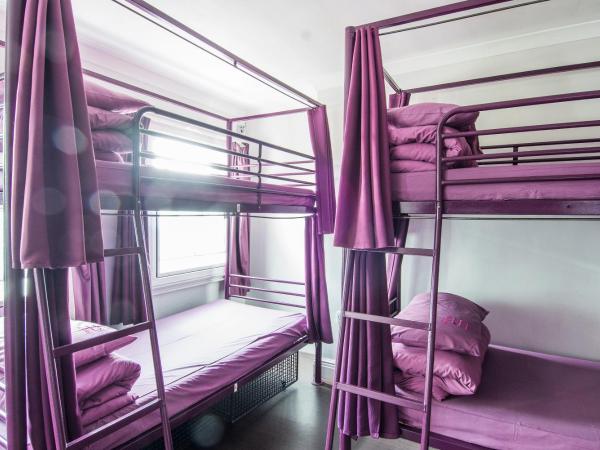 Safestay London Elephant & Castle : photo 5 de la chambre lit simple dans dortoir mixte de 6 lits avec salle de bains commune