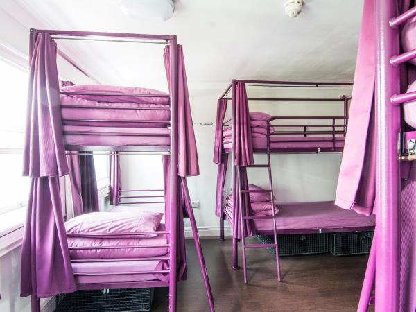 Safestay London Elephant & Castle : photo 4 de la chambre lit simple dans dortoir mixte de 6 lits avec salle de bains commune