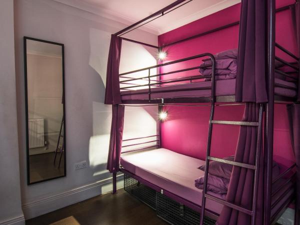 Safestay London Elephant & Castle : photo 4 de la chambre lit dans dortoir mixte de 8 lits avec salle de bains privative