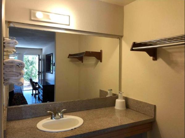 Sand Piper Motel - Los Angeles : photo 7 de la chambre chambre lit king-size avec salle de bains privative - fumeurs