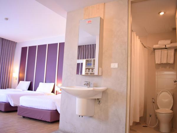 Trang Hotel Bangkok - SHA Plus : photo 9 de la chambre chambre triple deluxe