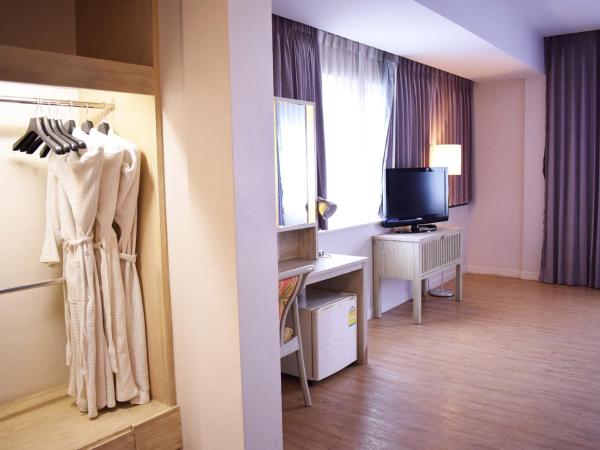 Trang Hotel Bangkok - SHA Plus : photo 7 de la chambre chambre triple deluxe