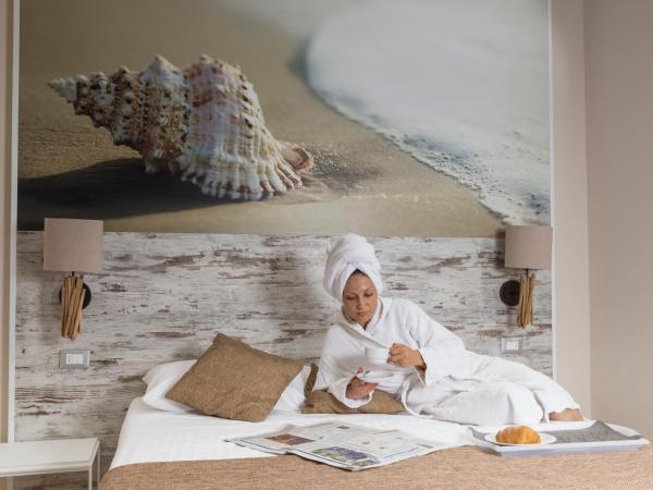 Hotel Life : photo 5 de la chambre suite junior - vue sur mer