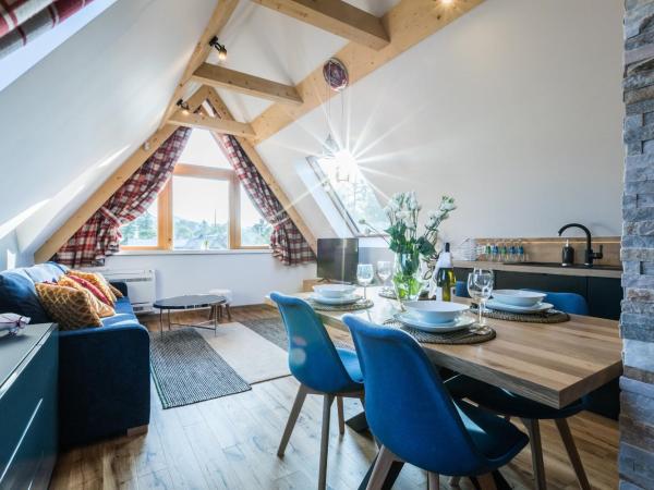 Rezydencja Sobiczkowa Apartamenty : photo 5 de la chambre appartement avec vue sur la montagne