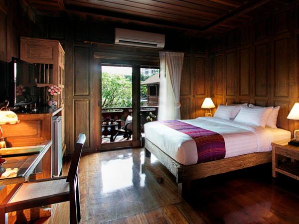 Baan U Sabai Boutique House-SHA Plus : photo 2 de la chambre chambre king supérieure avec vue sur la piscine